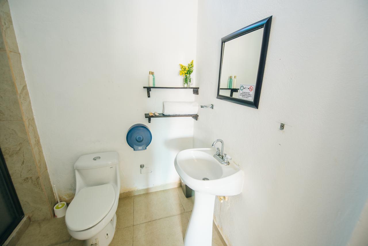 The Mermaid Hostel Beach (Adults Only) Cancún Esterno foto