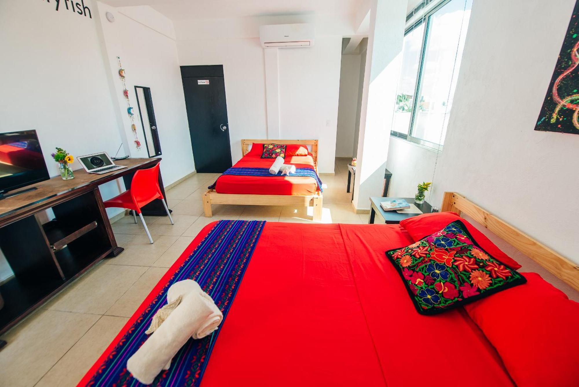 The Mermaid Hostel Beach (Adults Only) Cancún Esterno foto