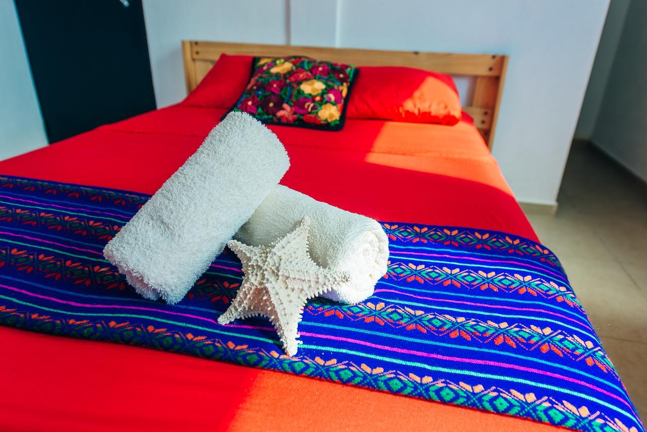The Mermaid Hostel Beach (Adults Only) Cancún Esterno foto